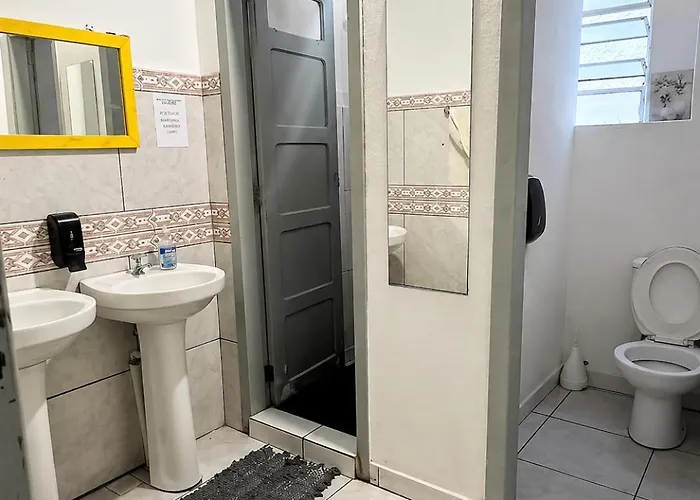Bahia - Prox A Shopping Total E Hospital Presidente Vargas Albergue